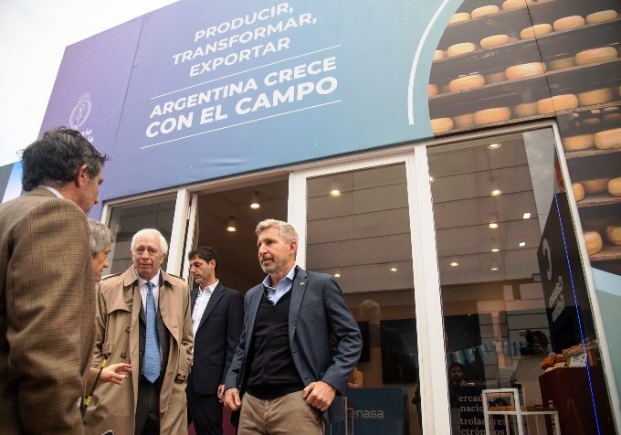 Frigerio lanzó el primer seguro multirriesgo para el maíz entrerriano