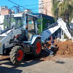Baja presión en el centro: el EDOS rompió calles para encontrar válvulas rotas