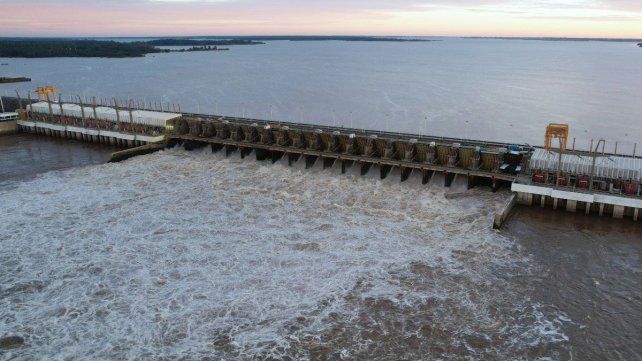 El río Uruguay frente a Concordia: estable por ahora, con el ojo puesto en El Niño