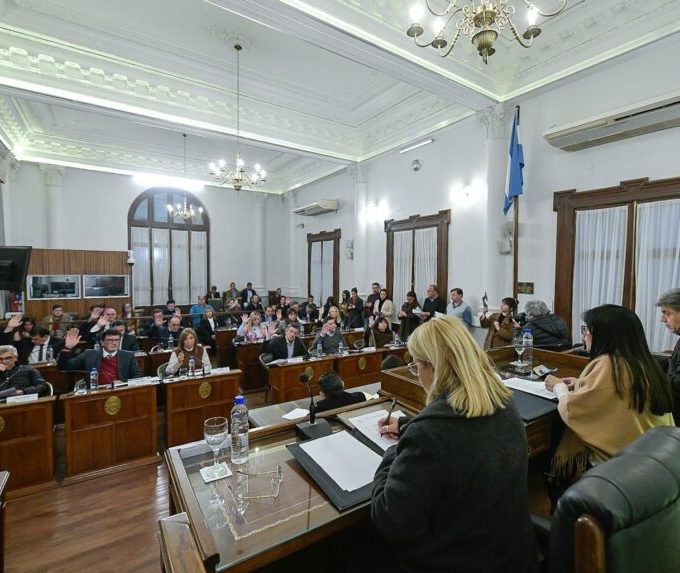 Reforma previsional: el Senado vota mientras Argentina juega contra Inglaterra