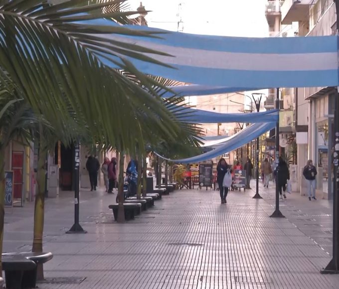 Las ventas minoristas subieron en junio, pero el semestre cerró en rojo