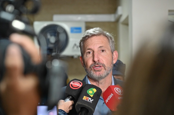 Frigerio defendió el endeudamiento y pidió investigar la deuda anterior