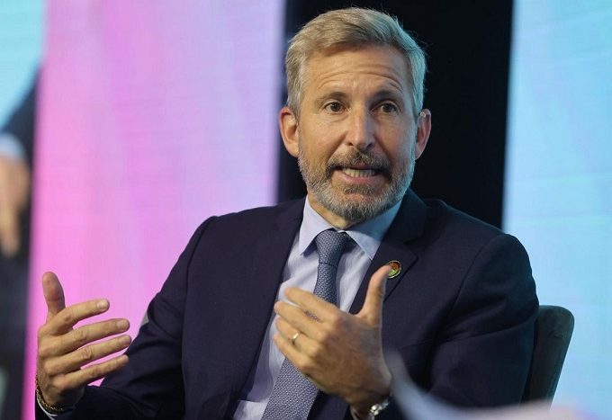 Frigerio: "La Justicia tiene que encontrar la plata que se robaron"