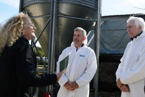 Frigerio visitó La Paz y destacó la energía solar en el sector avícola