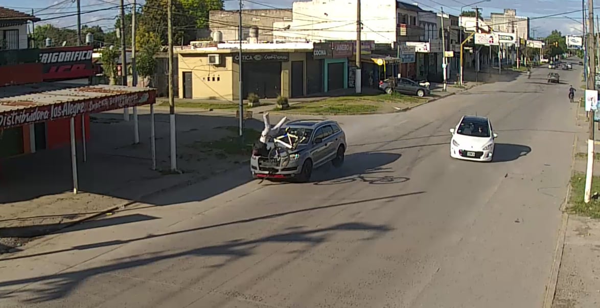 Atropello en Guernica: un auto con $20 millones en multas dejó grave a un chico