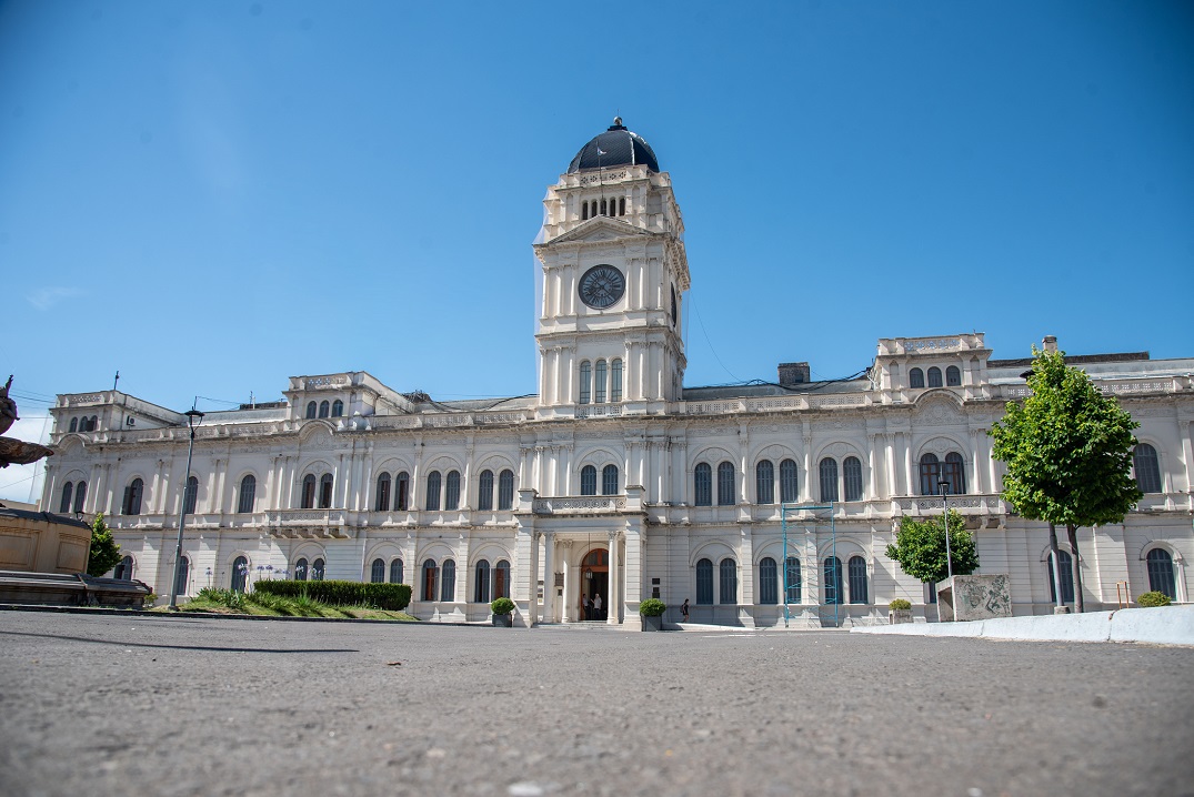 La Provincia intimó a nueve personas a devolver $26 millones por haberes