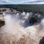 Crecida del Iguazú: vuelven a cerrar circuitos en Misiones