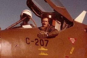 “Buen vuelo, Palo”: la despedida del piloto Carlos Rinke, el numeral de hierro