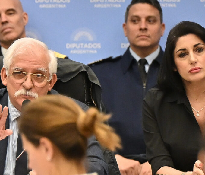 El título VII que mantiene en vilo a los aliados de la ley Malvinas