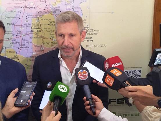 Frigerio balancea su gestión en Entre Ríos: escuelas, hospitales y rutas