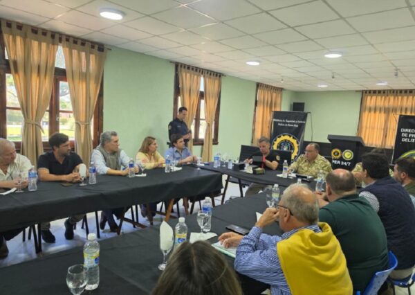 49 denuncias por faenas ilegales en La Paz: Mesa y Policía evalúan operativos