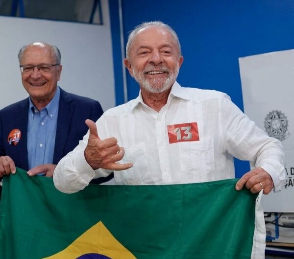 Lula revirtió a Flávio Bolsonaro y logró un cuarto mandato inédito en Brasil