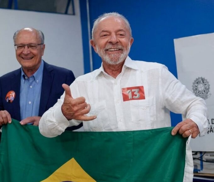 Lula revirtió a Flávio Bolsonaro y logró un cuarto mandato inédito en Brasil