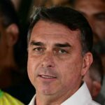 Flavio Bolsonaro salió de Brasil y viaja a EE.UU.: escapó a la orden del STF